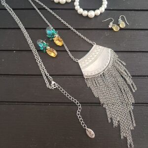 💕💕💕 5 for $20 Bundle necklace and 3 earrings pearl hoop dangle sparkle long